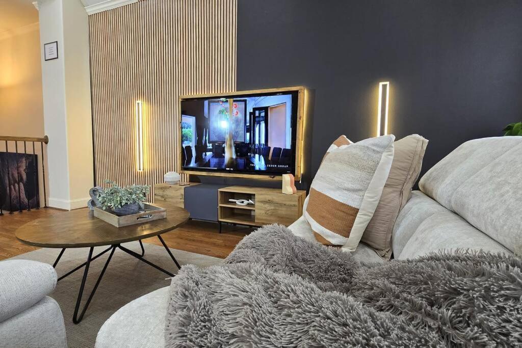 Modern Galleria Gem Private Jacuzzi 3 Br Houston Kültér fotó