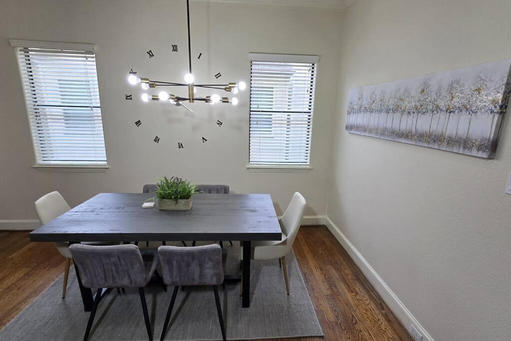 Modern Galleria Gem Private Jacuzzi 3 Br Houston Kültér fotó